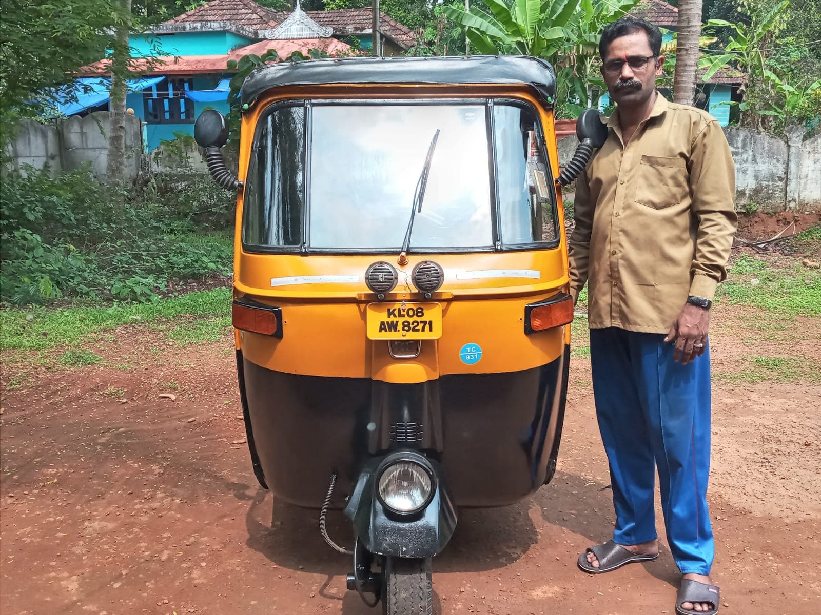 Santhosh P Auto Driver 4