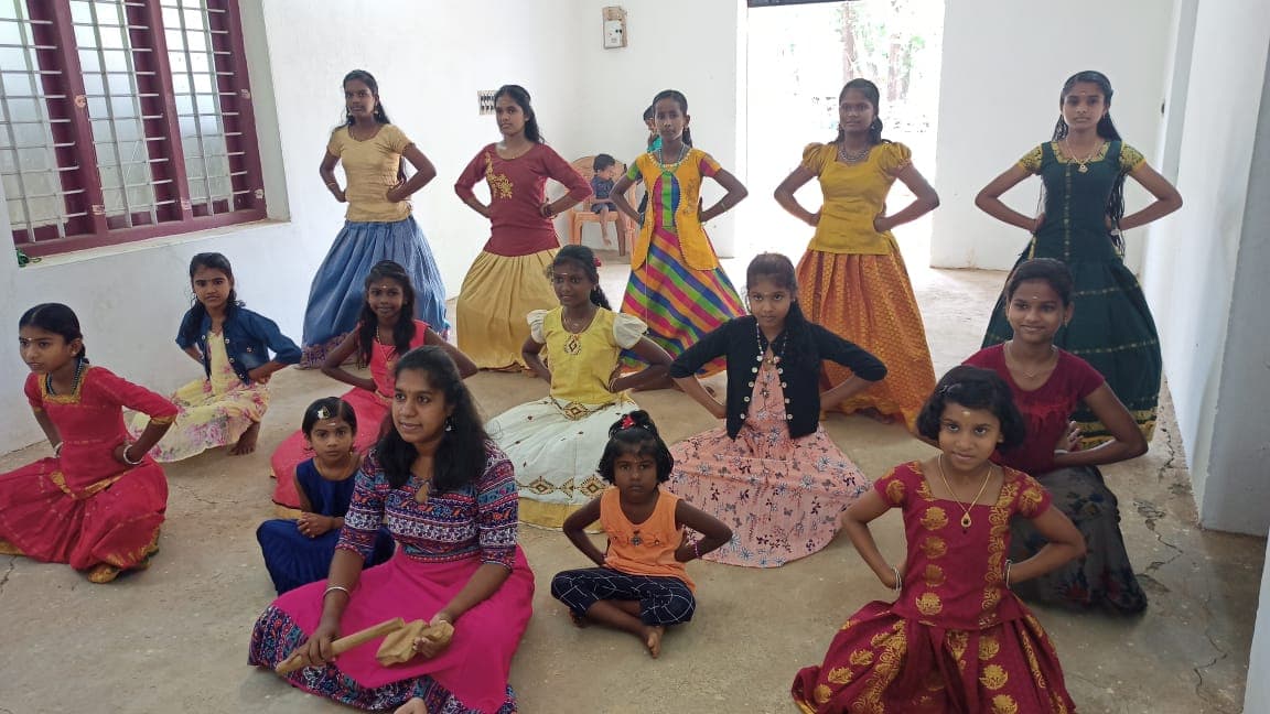Natyakalakshethra Dance class 4