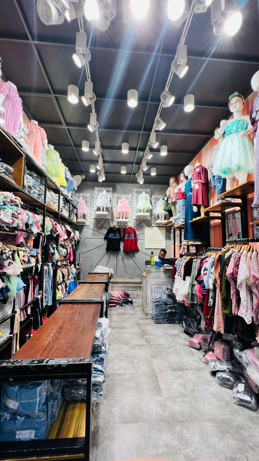 Girls clothing 4