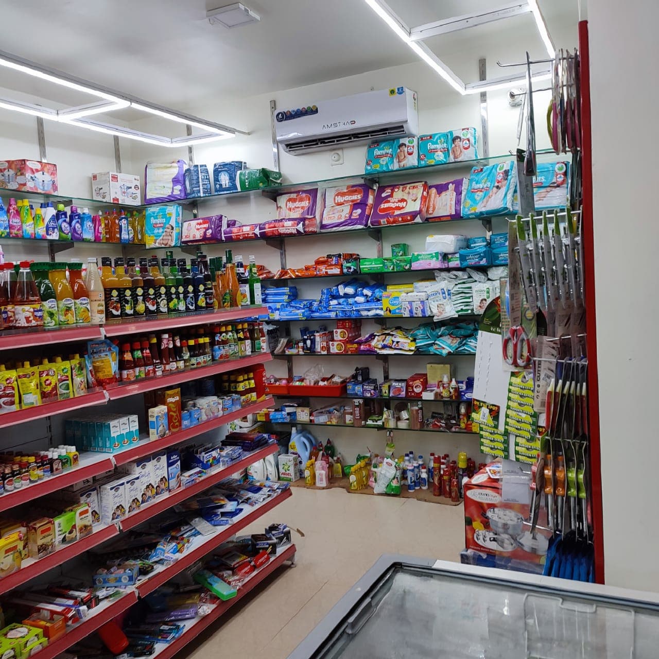 KM HYPERMARKET 4
