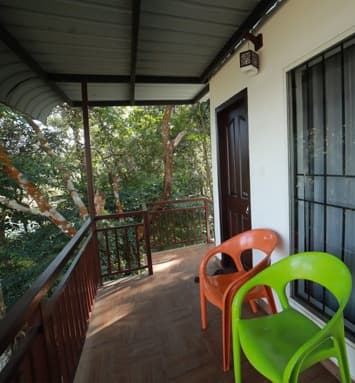 Misty Dam Resort 4