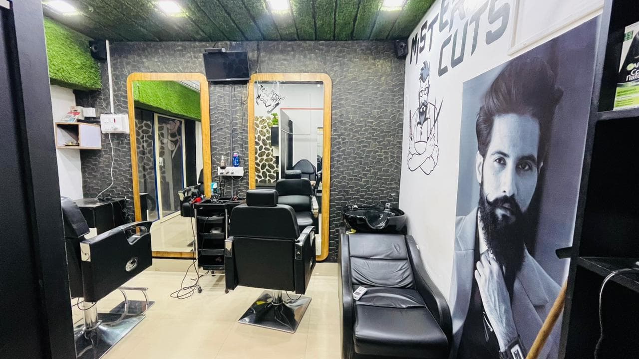 Mister cut gents saloon 3