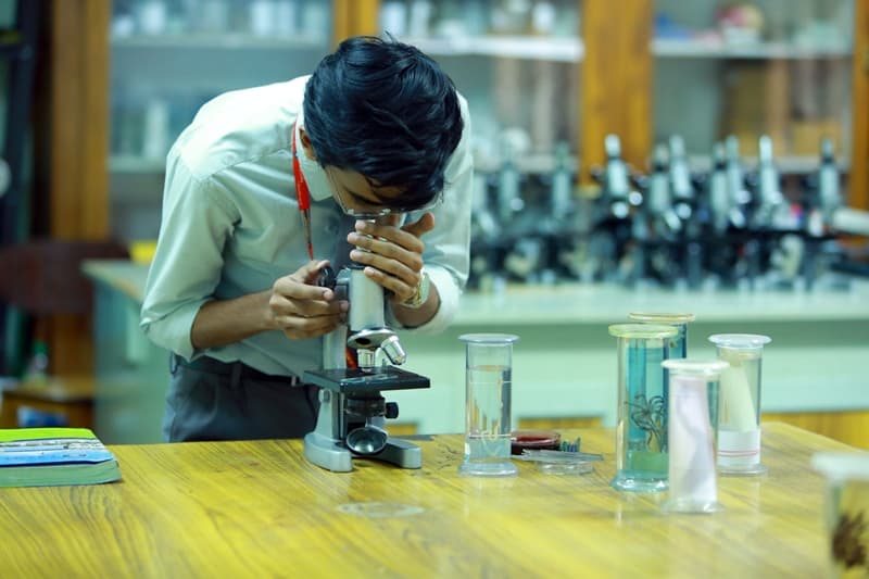 Central Laboratory 5