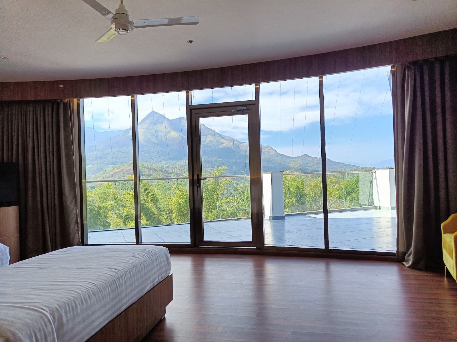 HOTEL SKY SIERRA 5