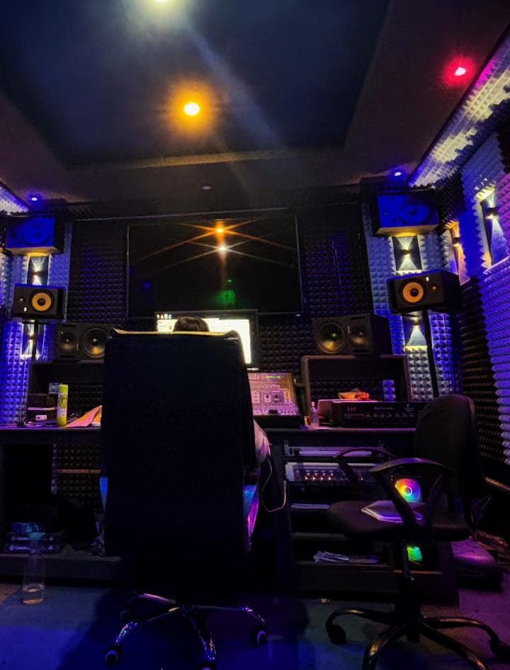 Maya Digital Recording Studio 5