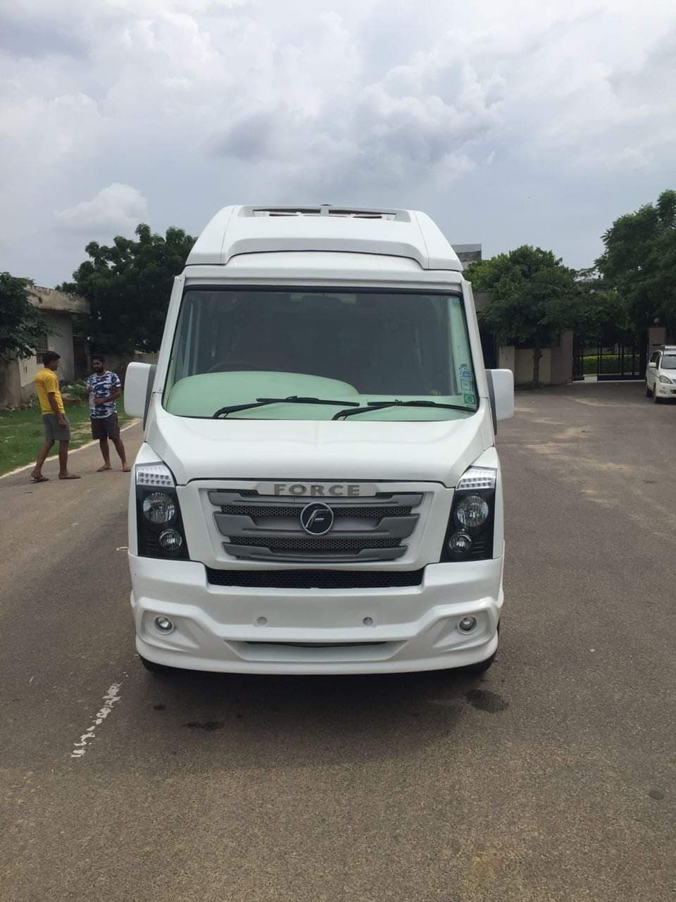Sri Rajaselvi Tours And Travels Tamilnadu 3