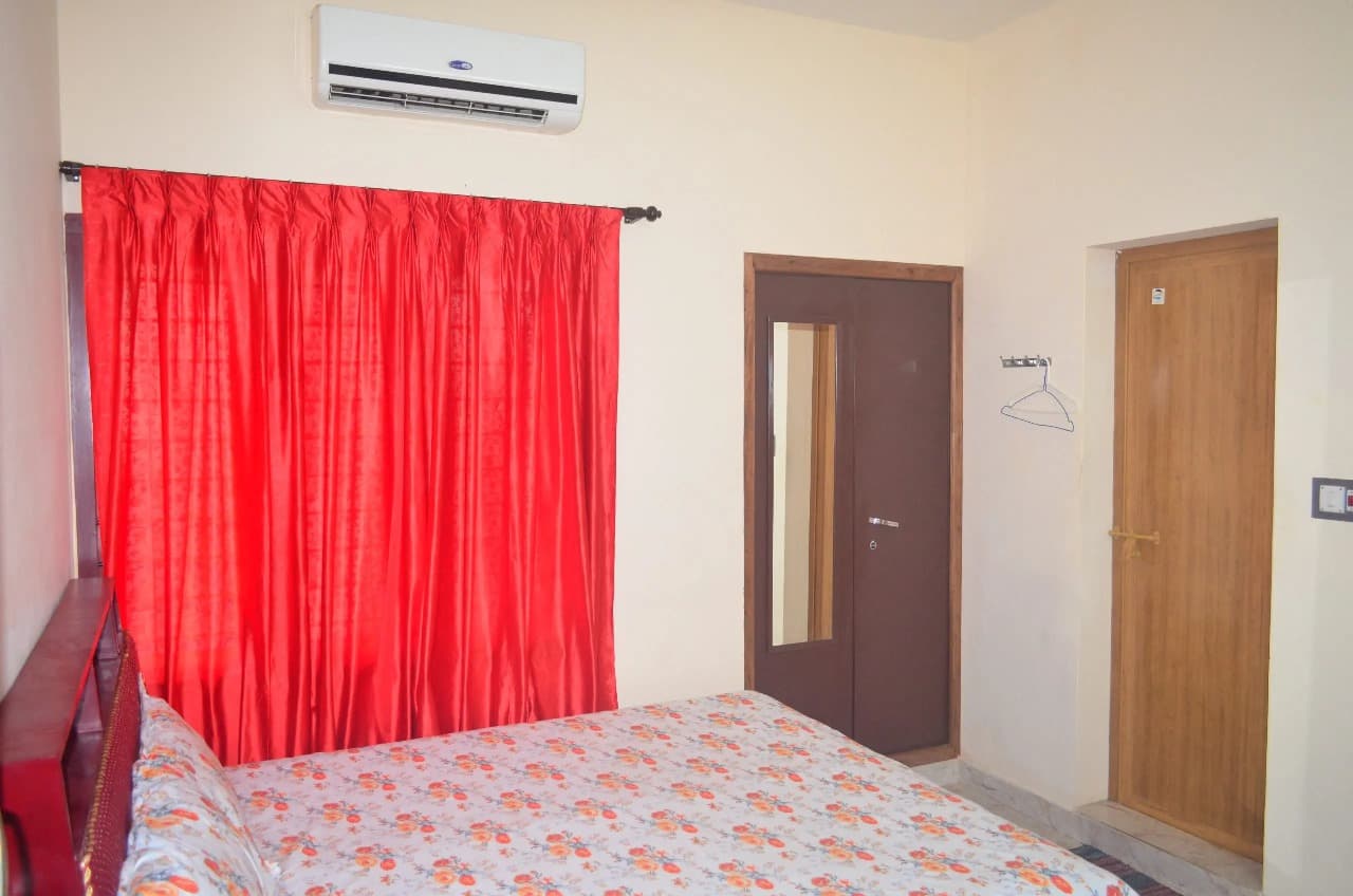 Colonel's Home Stay 5