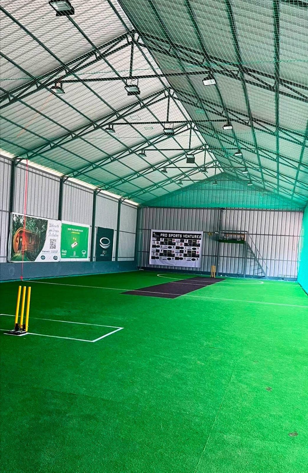 PSV INDOOR CRICKET  4