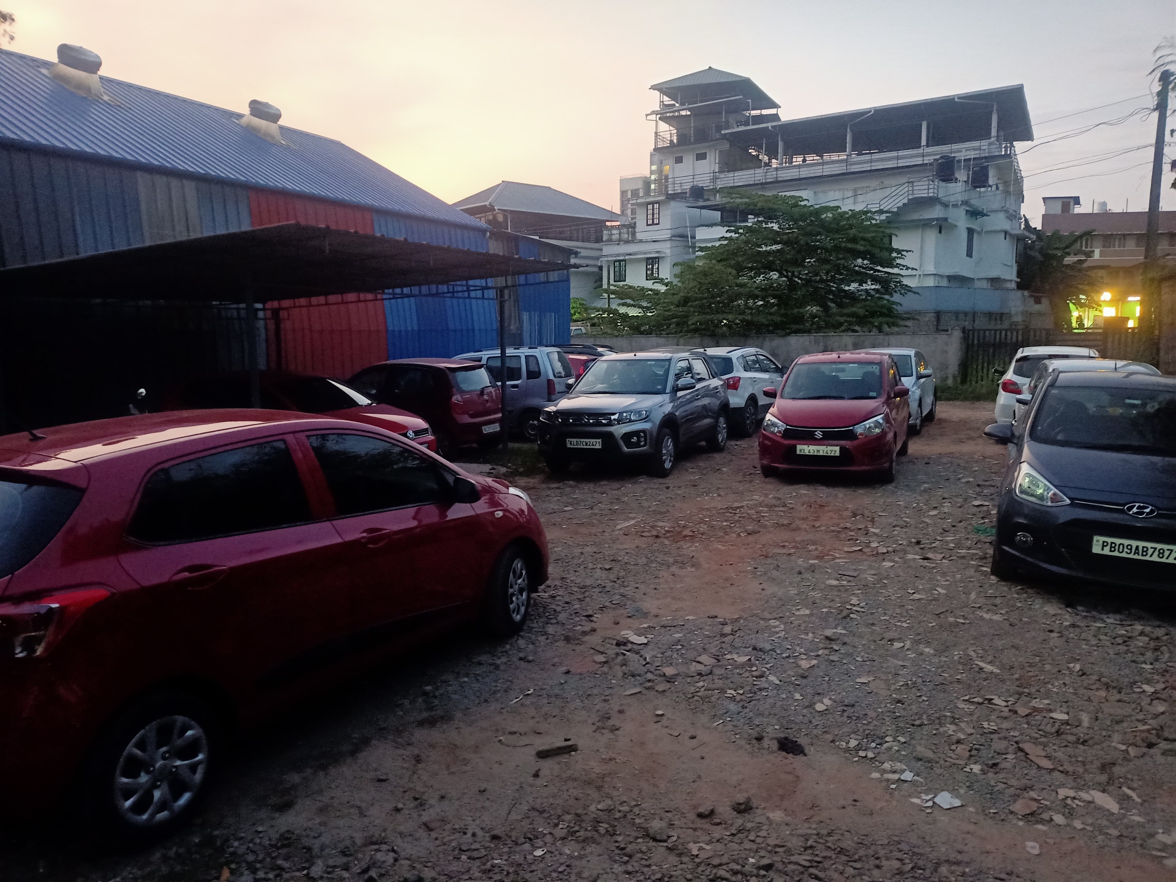 Glow Bodyshop  3