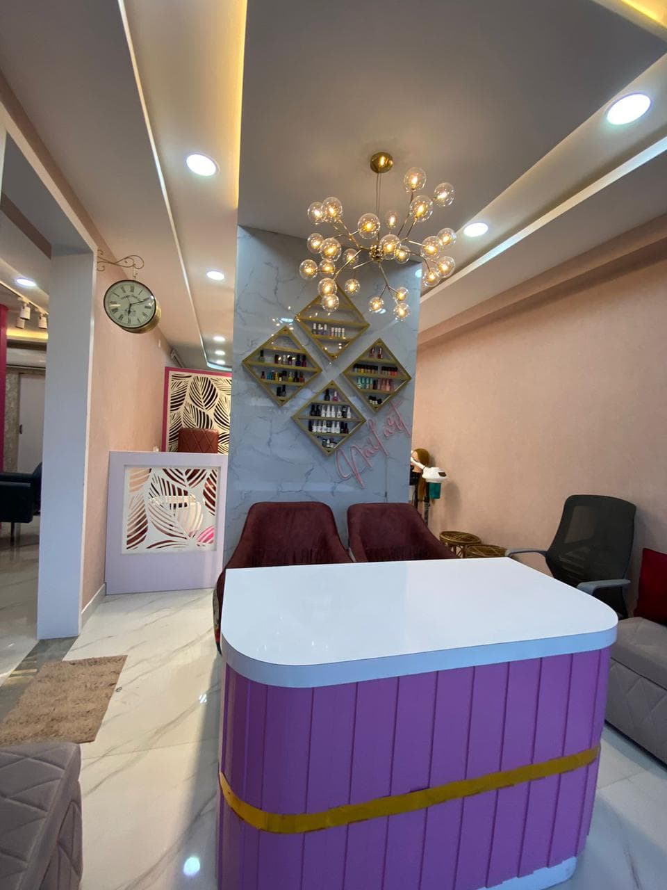 Sheebas Beauty Lounge 3