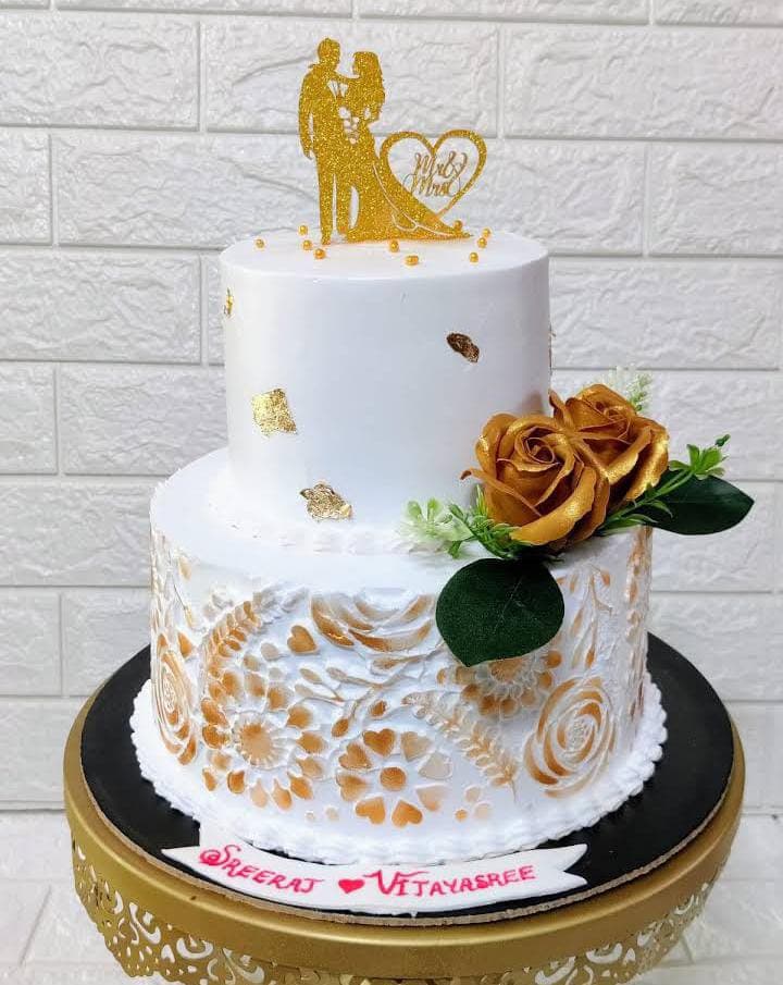 Adhi's Bake House  4