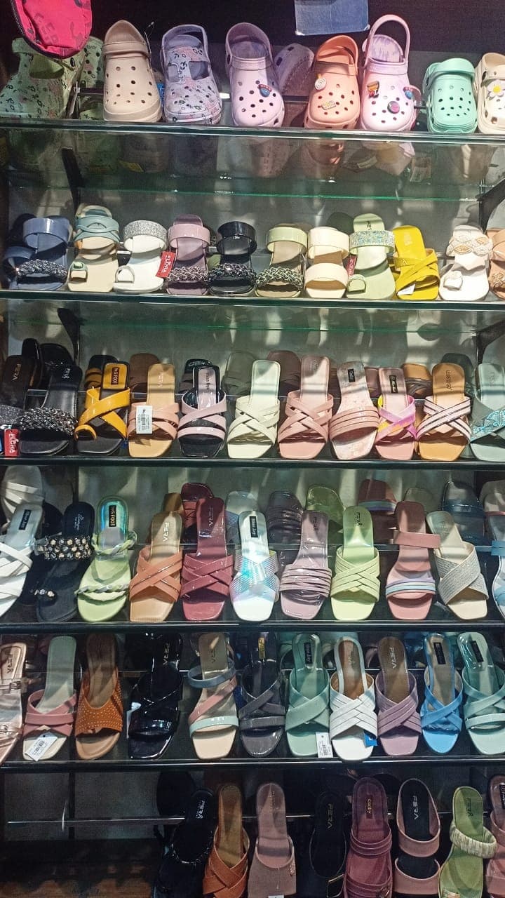 Flora Shoes & Bags 4