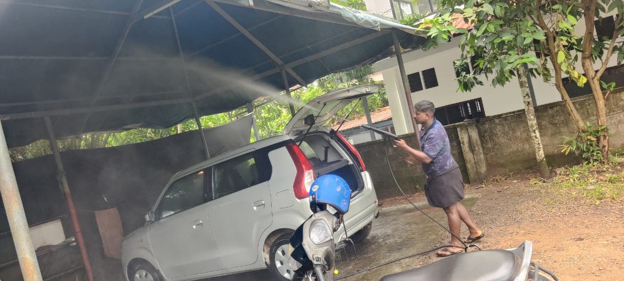 Wash & Go Car Wash 5
