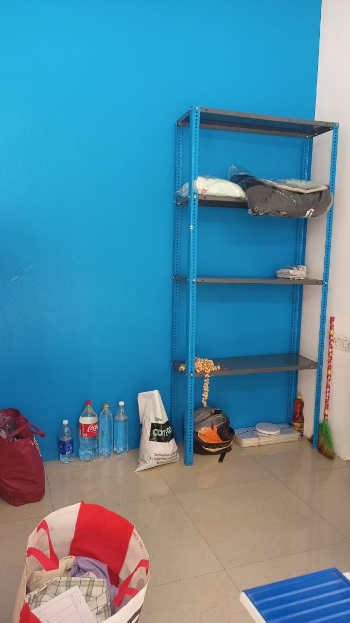 VP Laundry & Dry Cleaning 3