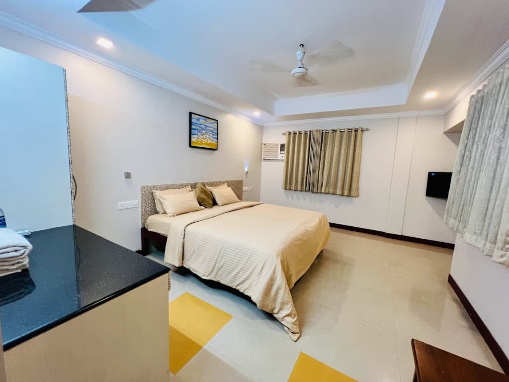 Kalluvalappil Holiday Inn 2