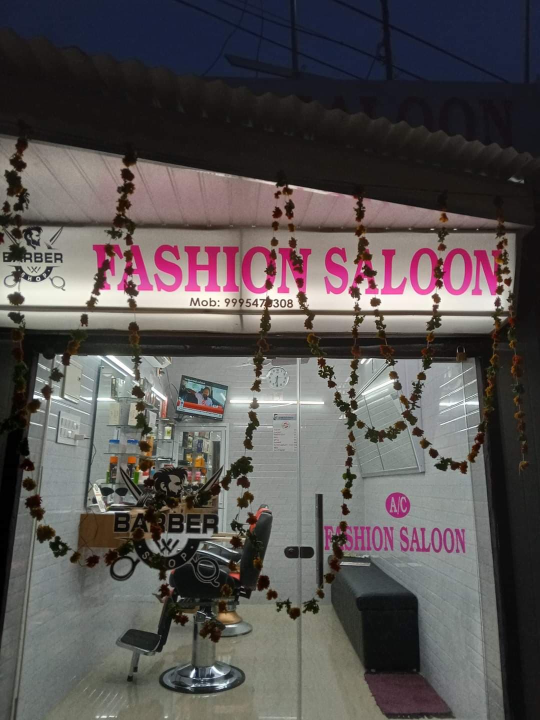 Fashion Saloon 2