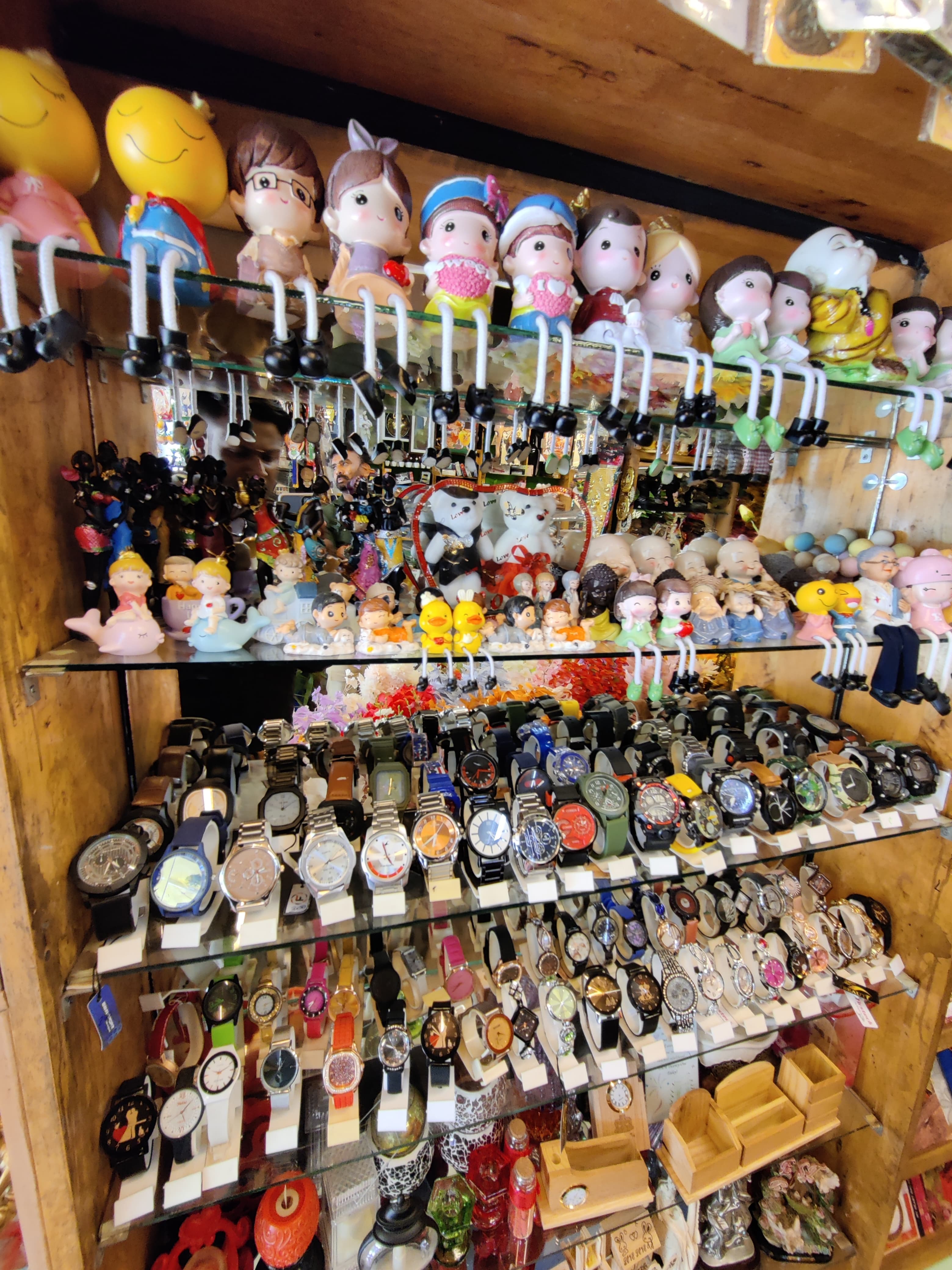 Pick N Save Gift Shop 2