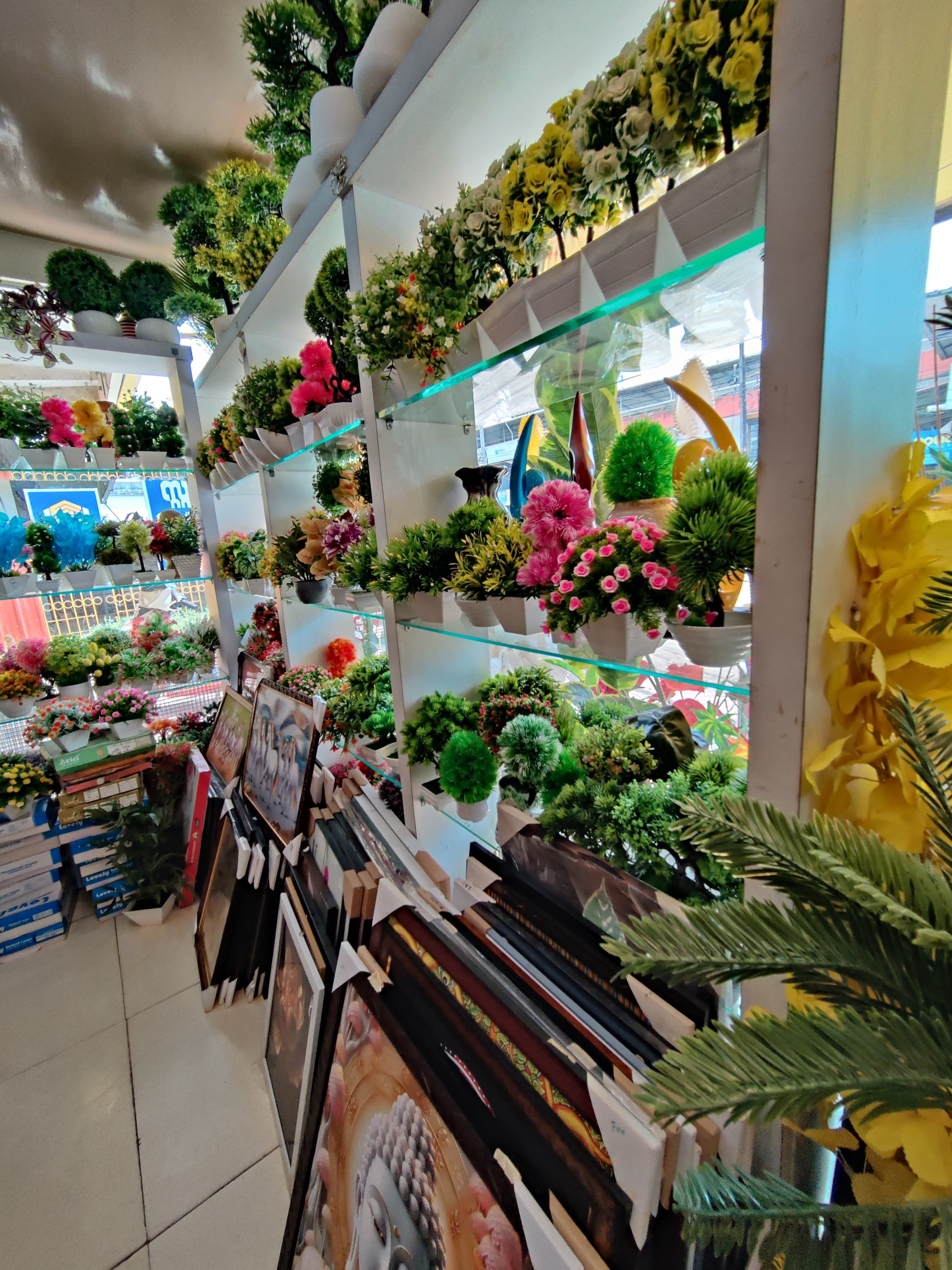 Pick N Save Gift Shop 5