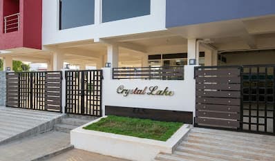 Crystal Lake Suites 2