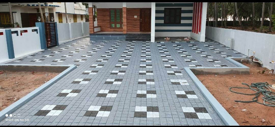 City Hollow Bricks & Interlock 5
