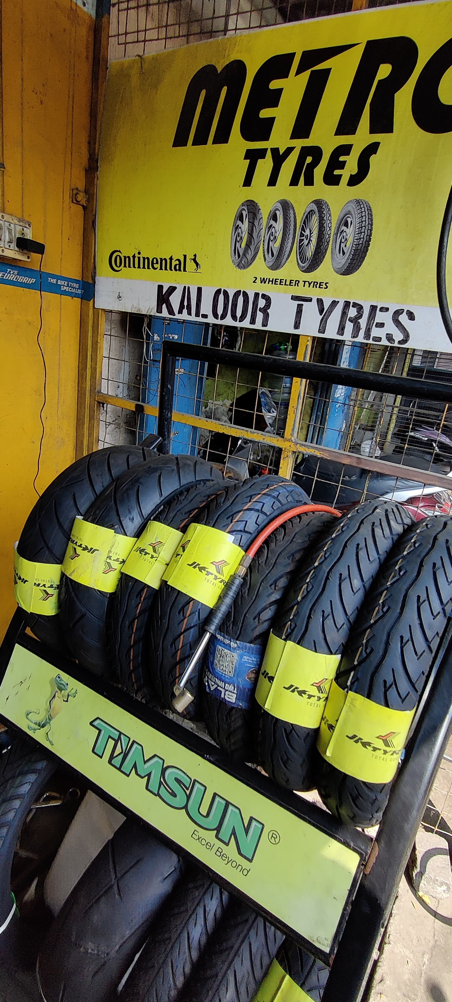 Kaloor Tyres 3