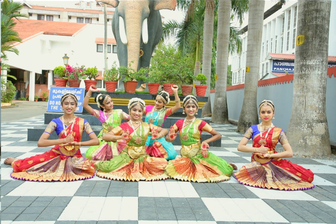 Saraswathi Natya Kalashetra Dance Academy  3