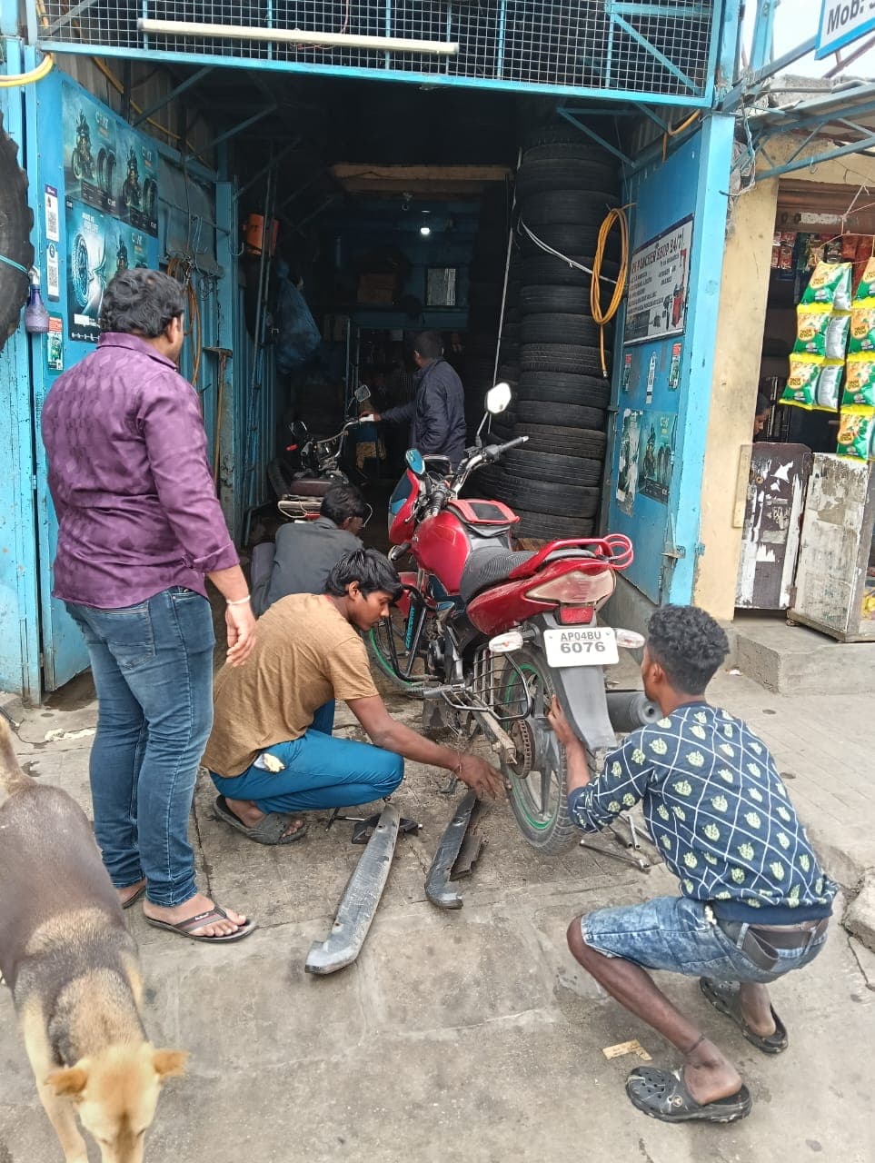 RK Puncture Shop 3