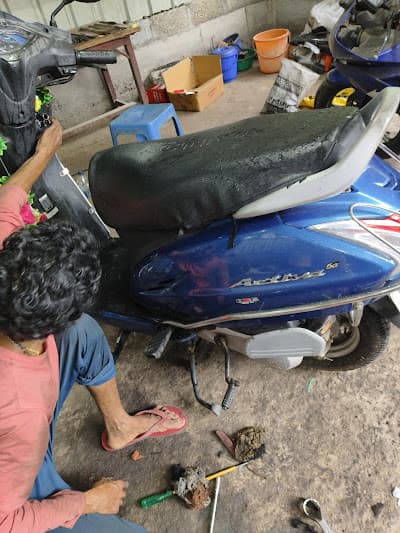 Raju Motors Two Wheeler Workshop Car Battery Jamp Start 4