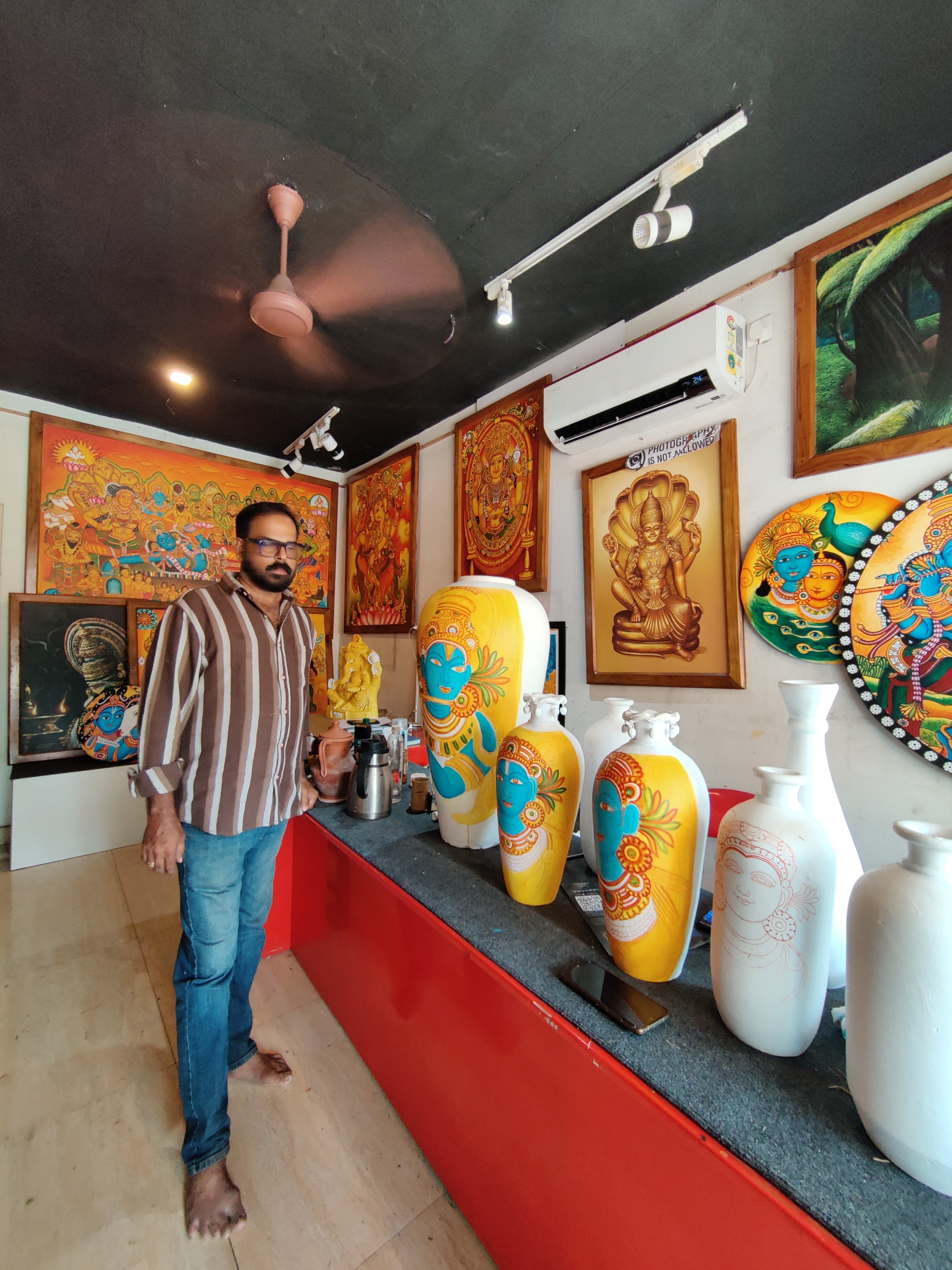 AMO Art Gallery 3