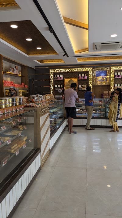 Pongalur Sri Annapoorani Sweets 3