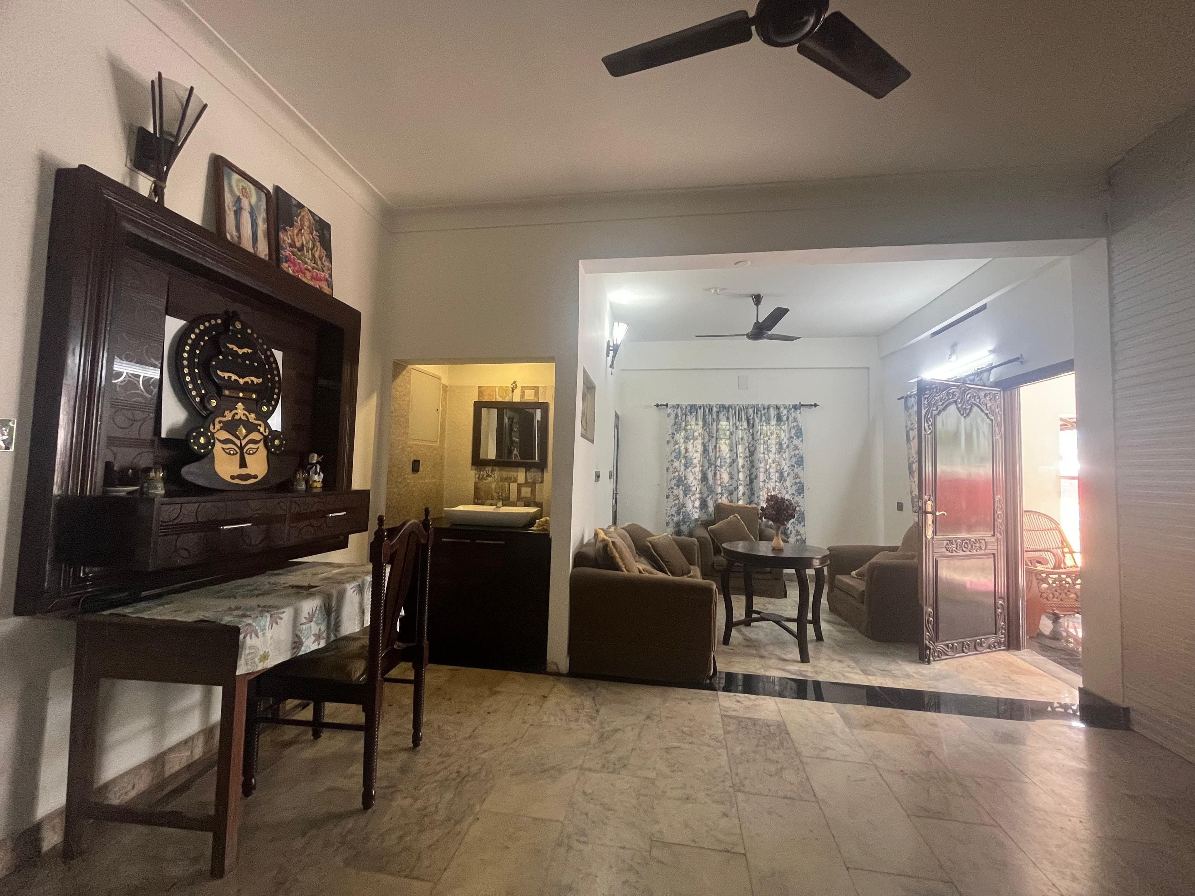 Saro's Premium Ladies Hostel 2