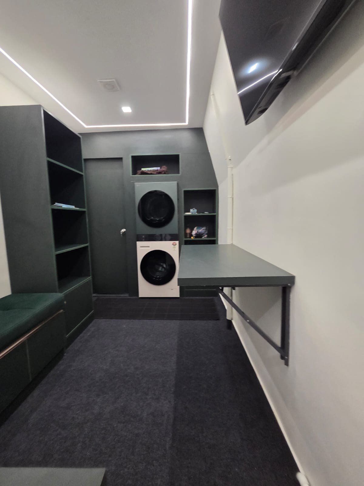 Laundro Studio 3