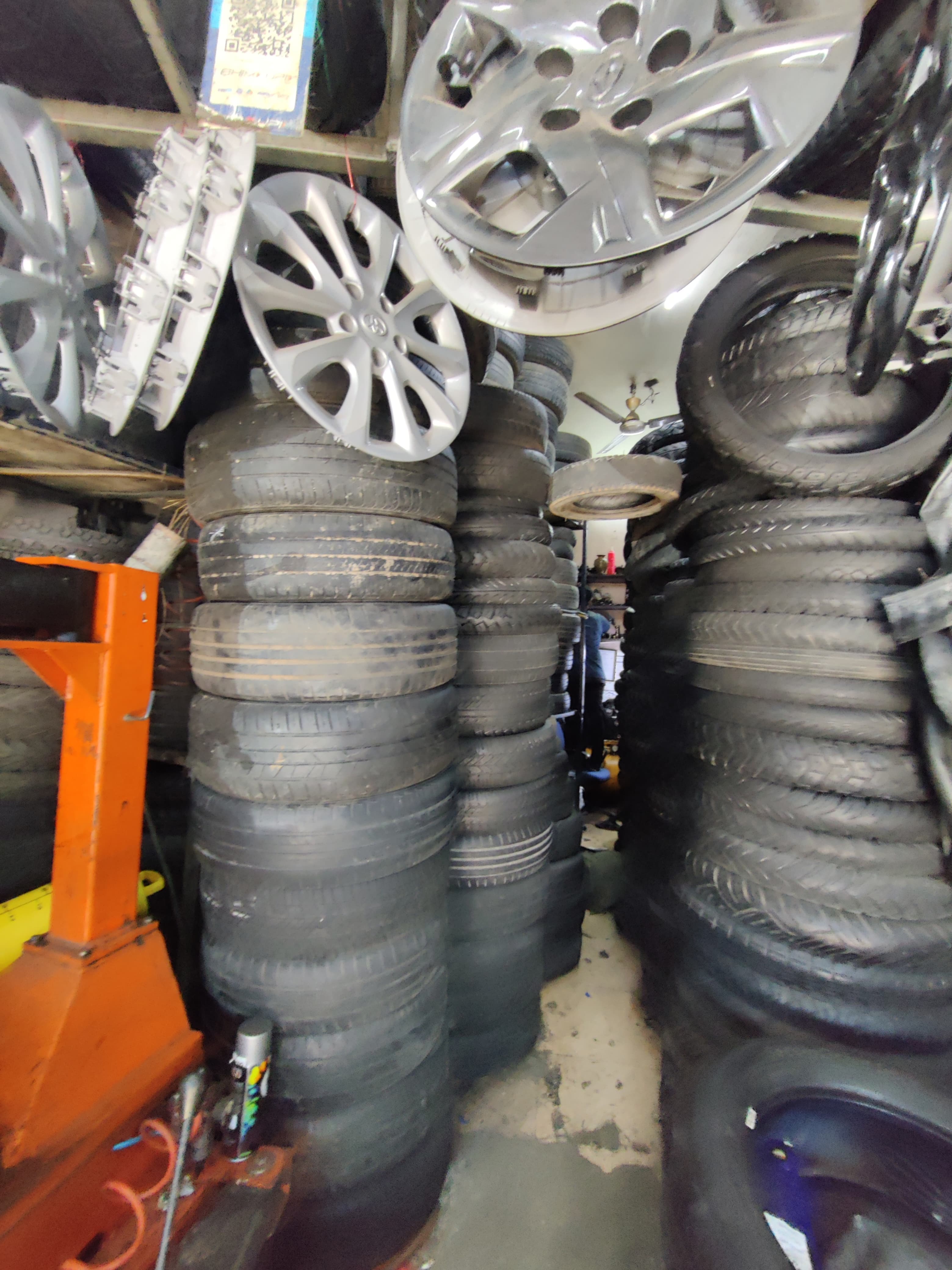 Manoj Tyres 3