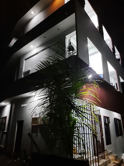 Sky Castle Working Women's Accommodations And Ladies Hostel 3