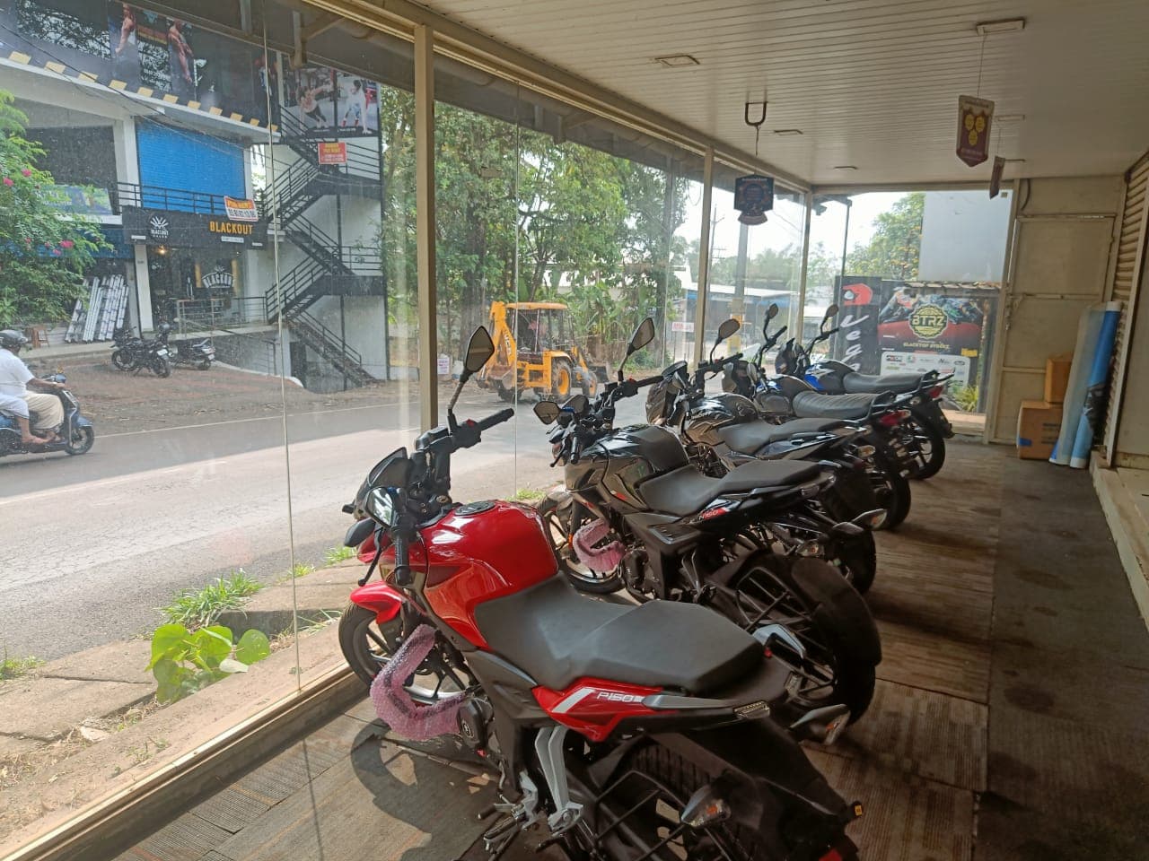  KVR BAJAJ Automobiles  2