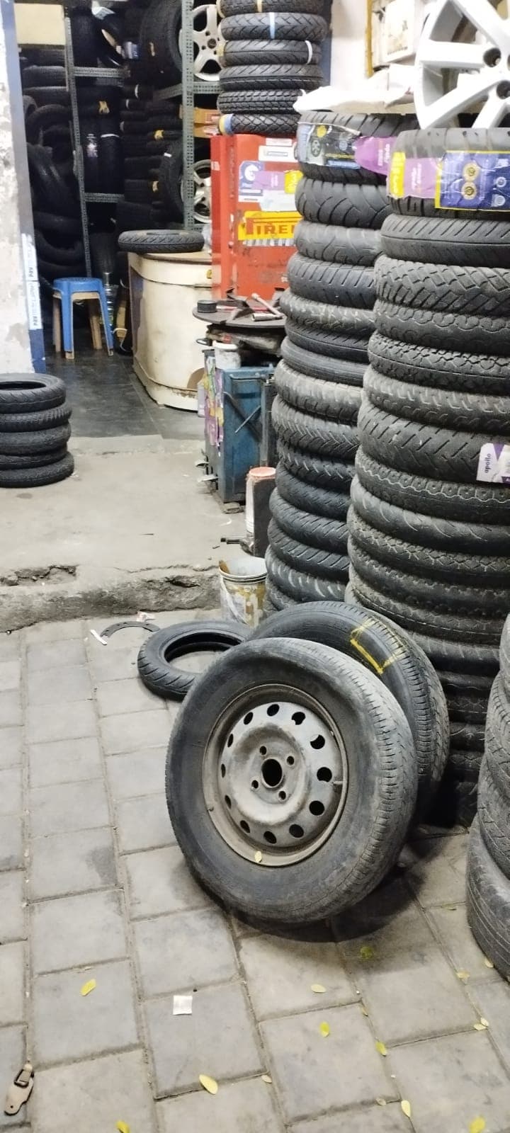 Sri Poorna Tyres 3