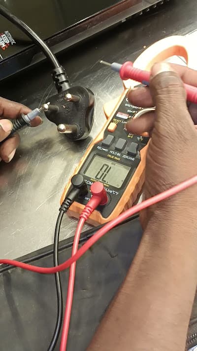 DK Electrical and Plumbing Service 4