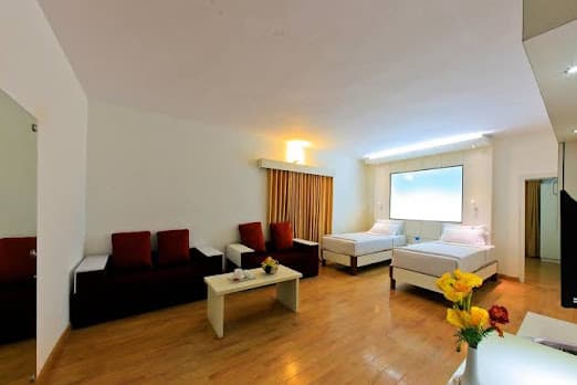 New Emerald Hotel 3