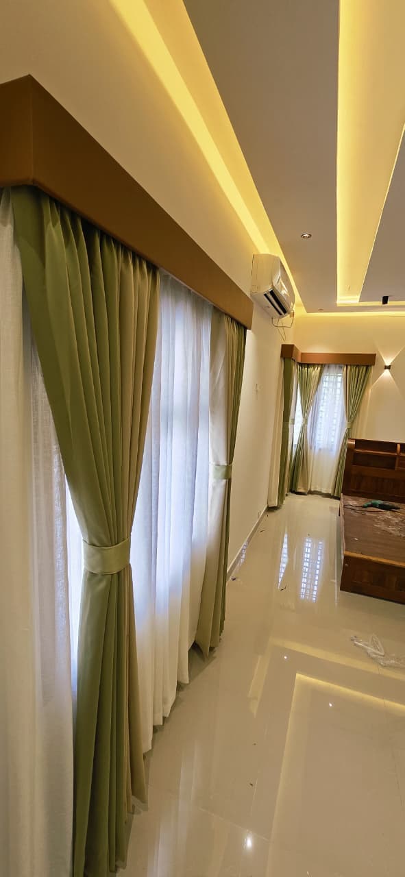 EXCELLENT CURTAINS & BLINDS 3