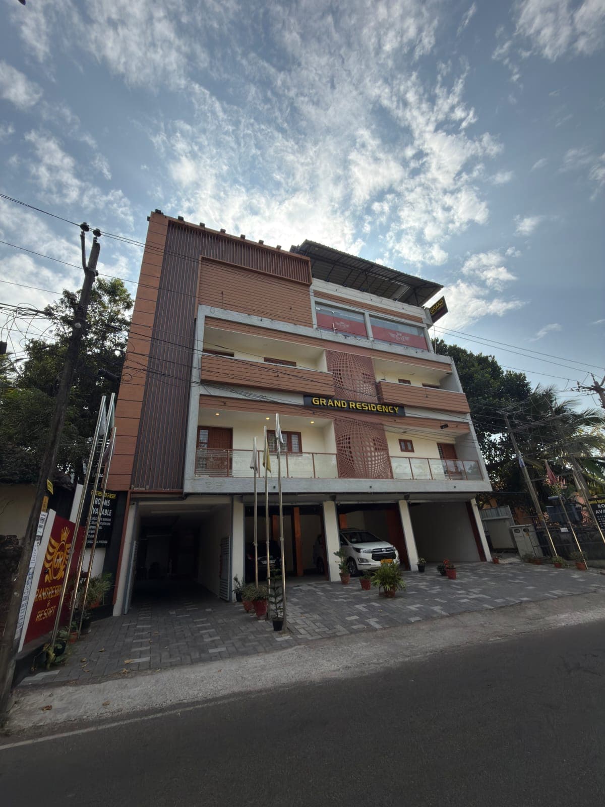 Grand Residency 2