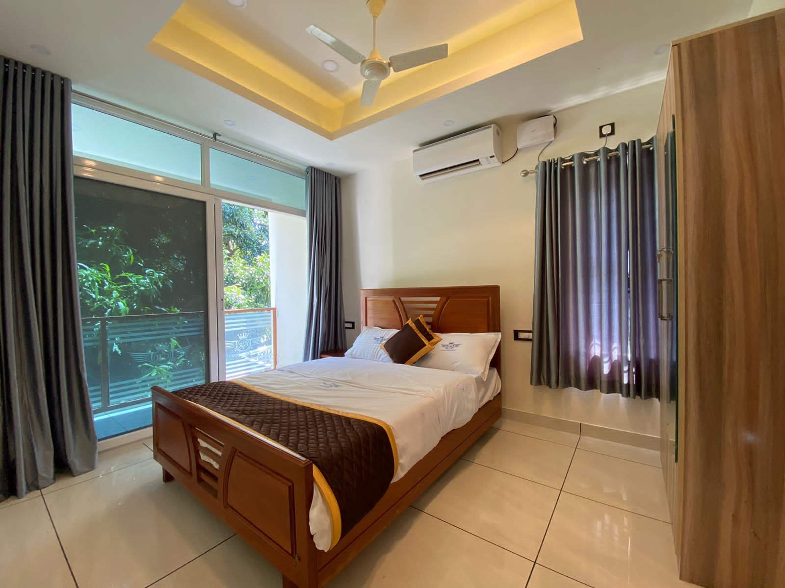 Grand Residency 4