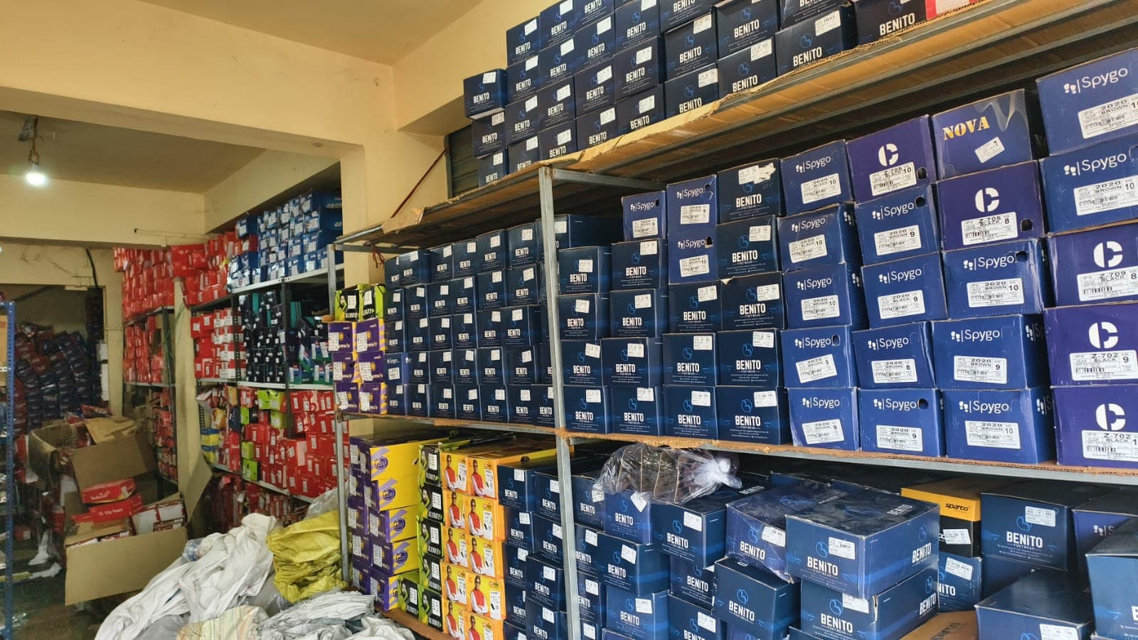 Foot Locker 4