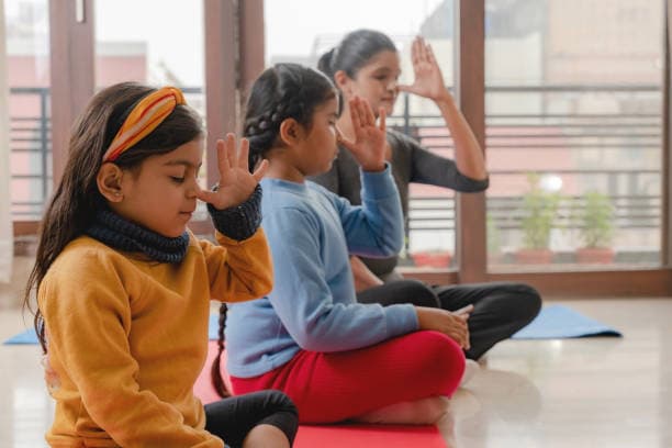 Yugham Natural Therapic Caare & Online yoga class 4