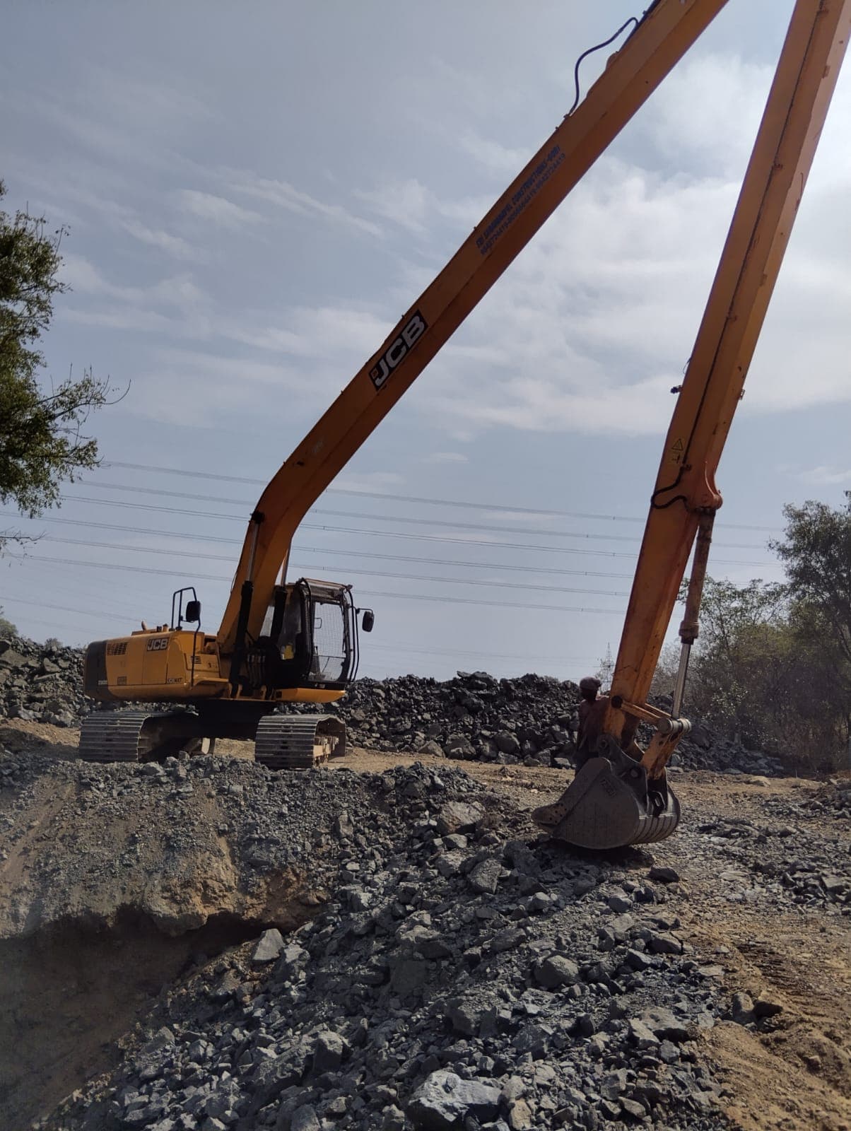 Sri Ayyanarappan Earth Movers 5
