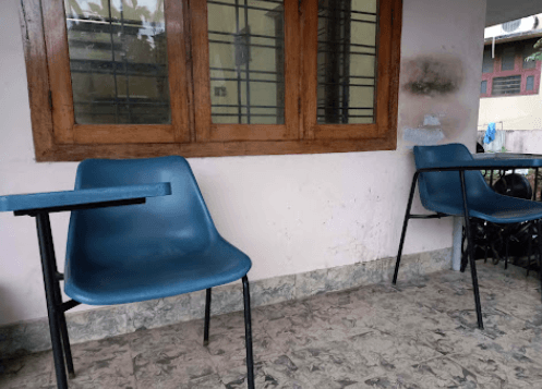 Crayon Boys Hostel  5