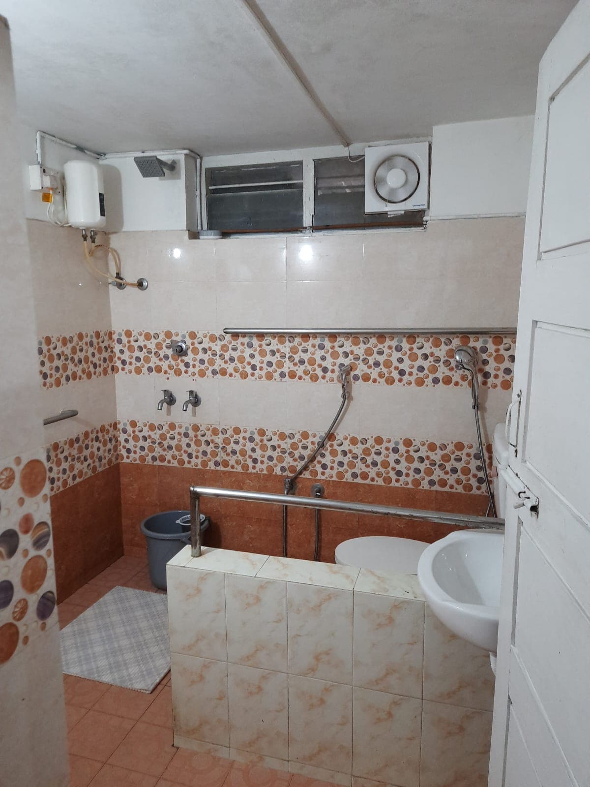 VH Paying Guest Accommodation for Girls  4
