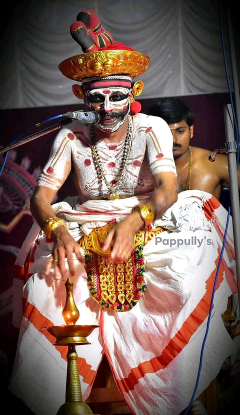Mizhavu, Chakkiyarkooth, Koodiyattam
