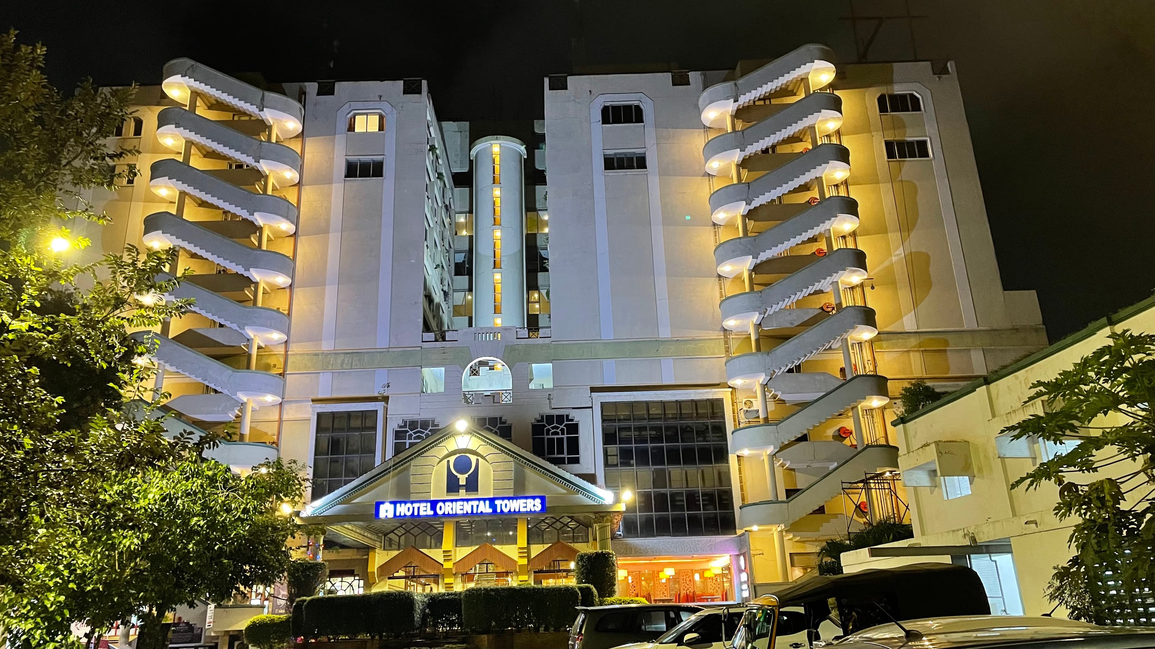 Hotel Oriental Towers