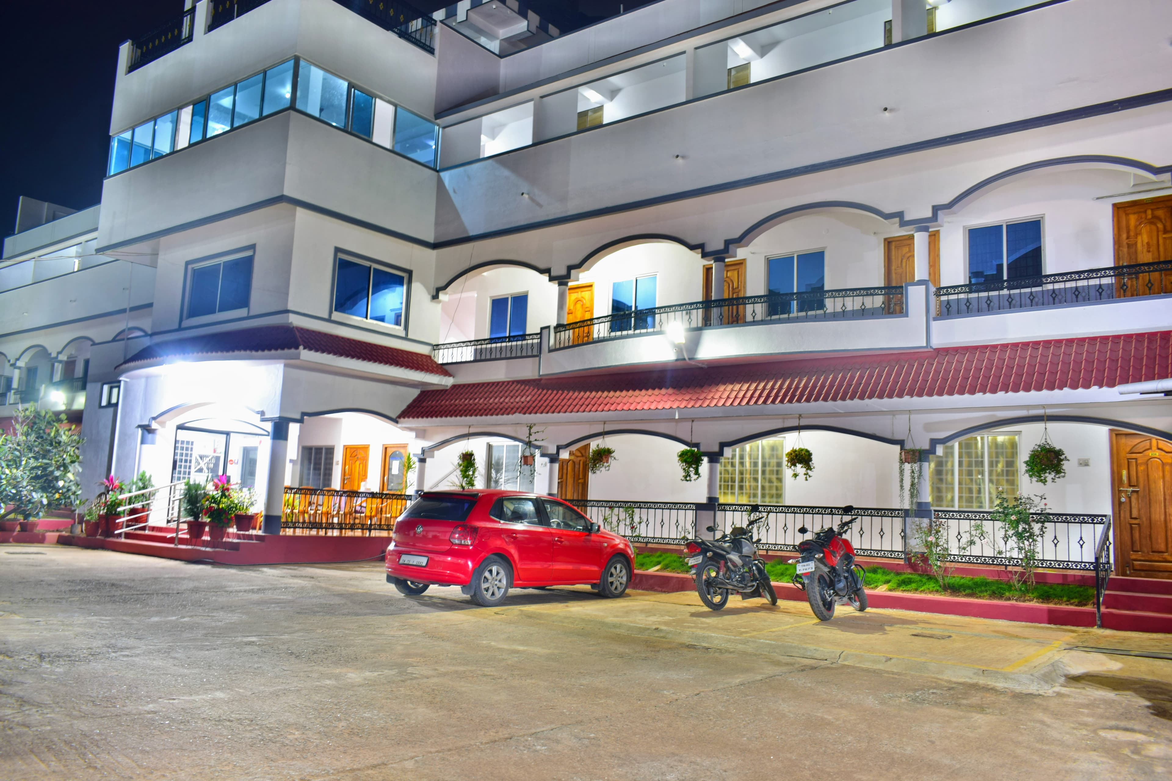 Hotel Golden Nest