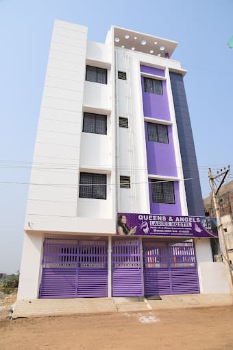 Queens & Angels Ladies Hostel